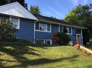 2529 NE 98th St, Seattle, WA 98115