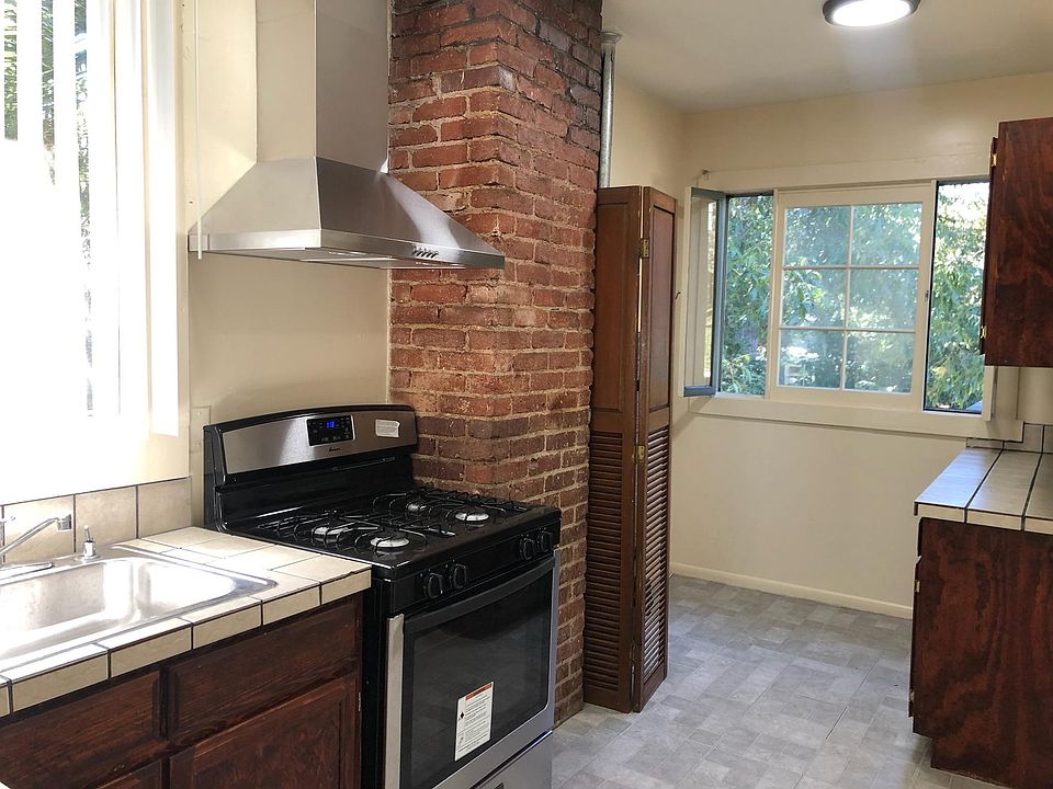 1st image of 608 N Marengo Ave APT 4