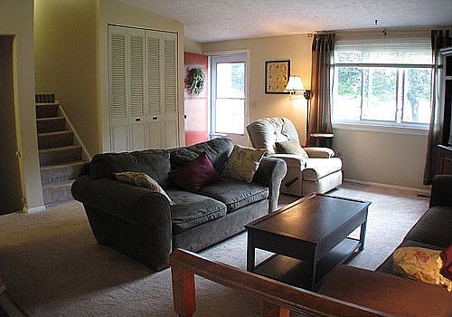 Alternate main room view