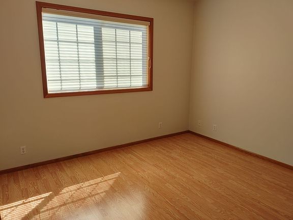5th image of 1880 Lake Cove Ave #3328