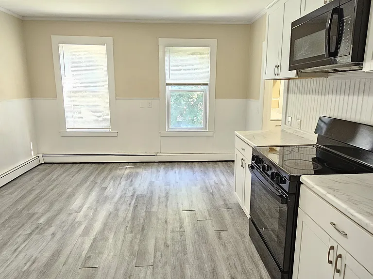 93 Arthur St #2W — Photo 5
