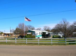 496 Wood Forest Rd, Kingsland, TX 78639