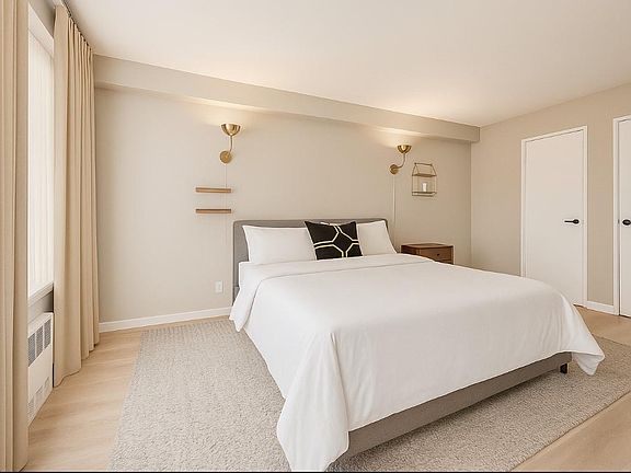 5th image of 2736 Independence Avenue #1G