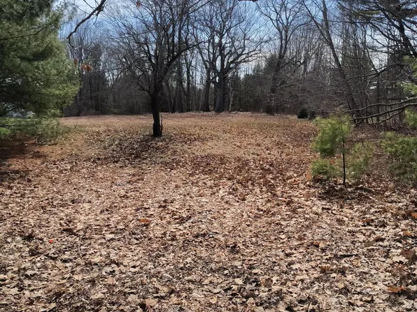 202 Falmouth Road, Falmouth, ME 04105