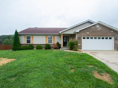 41 Village Circle Dr, Winfield, MO, 63389