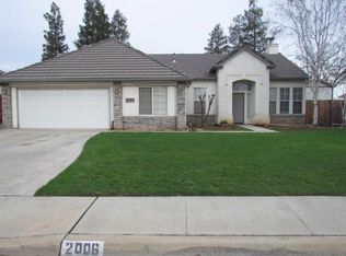 2006 N Sunny Ln, Reedley, CA 93654