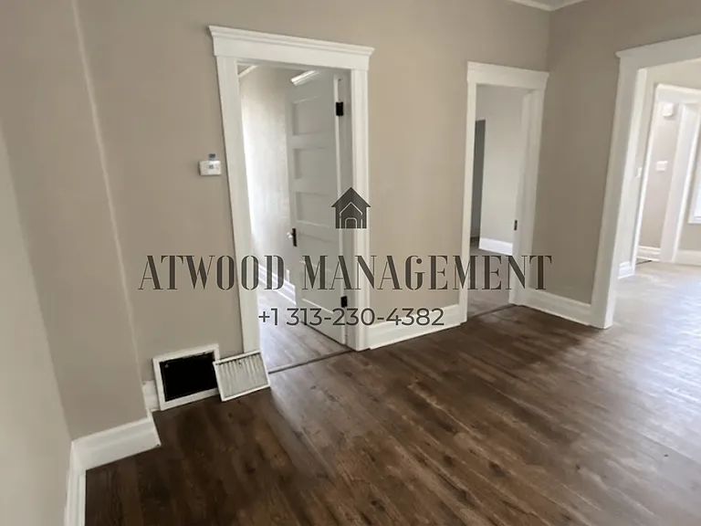 6439 Fischer Ave — Photo 3