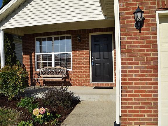 2nd image of 1073 Lucille Dr