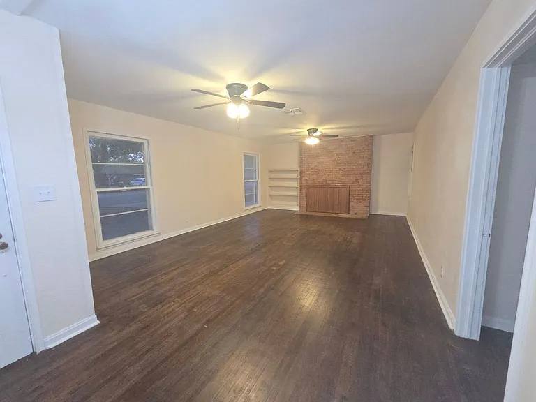 1204 W Lee Ave — Photo 27