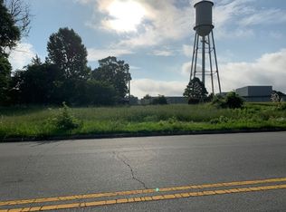 1102 N Main St, Lowell, NC 28098