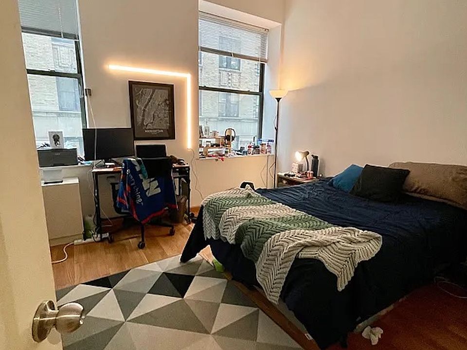 1st image of 99 John St APT 323