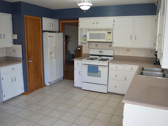 5th image of 81 Westmont Dr NW
