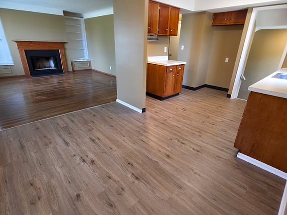 4th image of 5614 Cumberland Dr