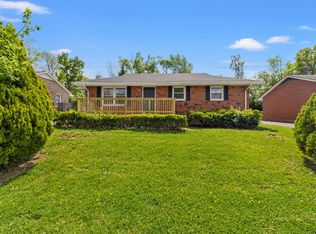 421 Hedgewood Dr, Lexington, KY 40509