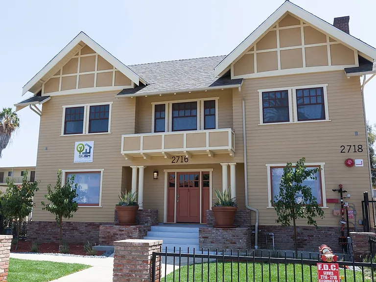 2716 Ellendale Pl — Photo 1