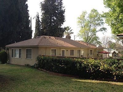 2nd image of 610 W Olive Ave