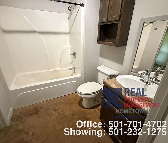 1426 Stanley St #B — Photo 6