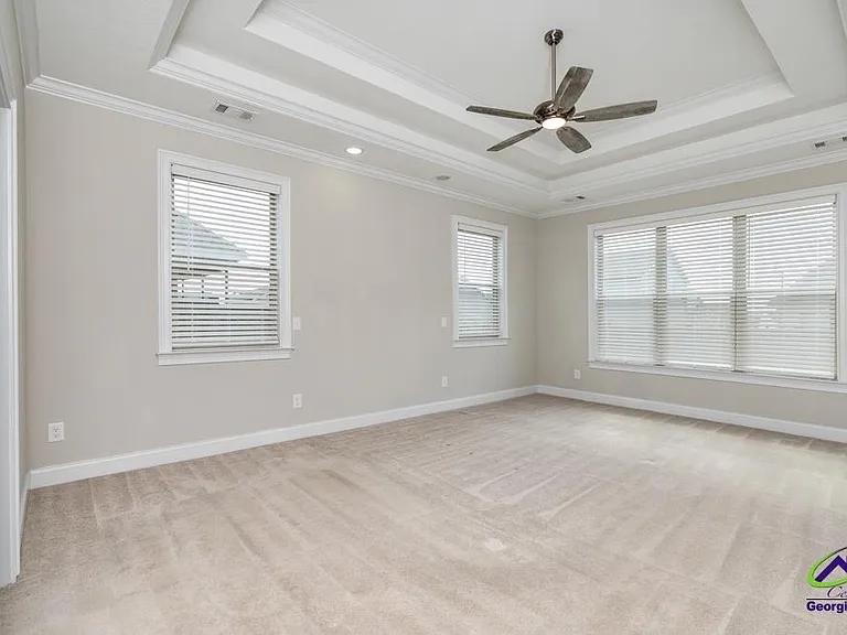 101 Georgia Dean St — Photo 24