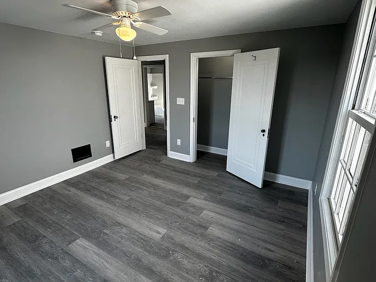 1066 E 17th Ave — Photo 12