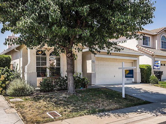 2nd image of 8925 Box Canyon Way