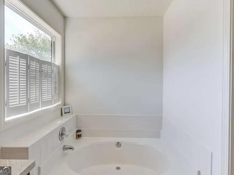 3314 Banks Mountain Dr — Photo 19