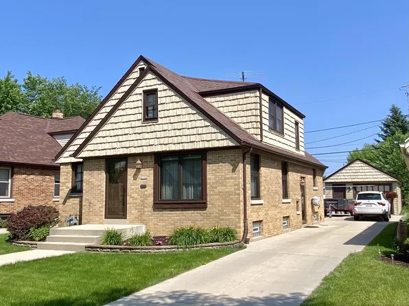 2750 North Carlton PLACE, Milwaukee, WI 53210