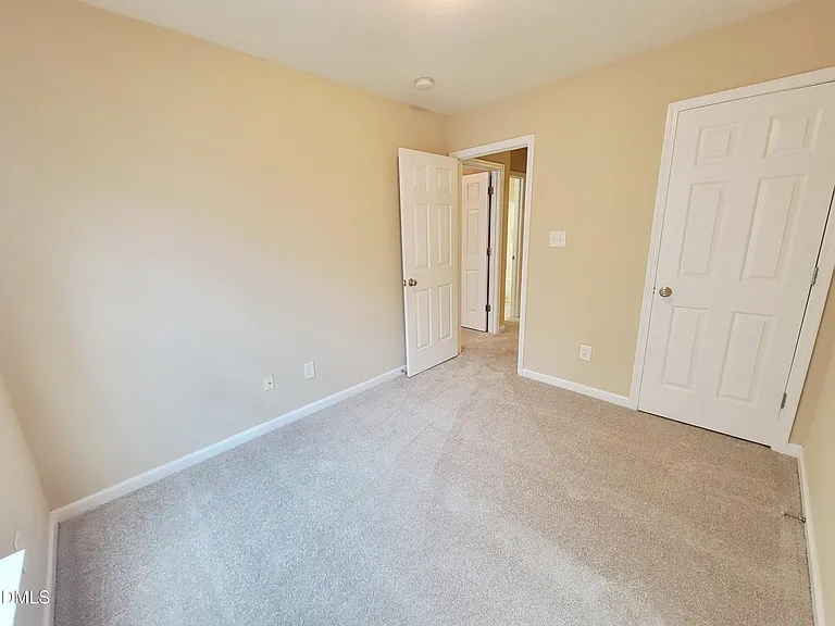 8327 Glenwood Springs Ct — Photo 40