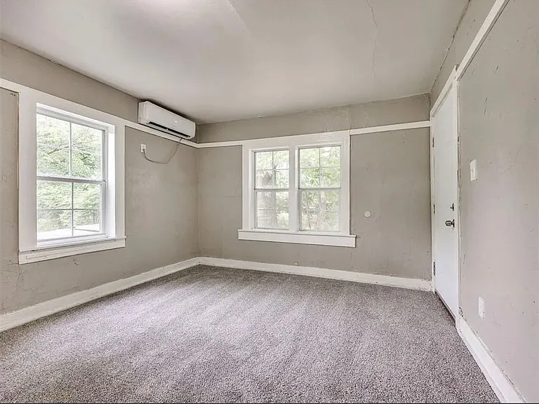 407 SE 25th St — Photo 8
