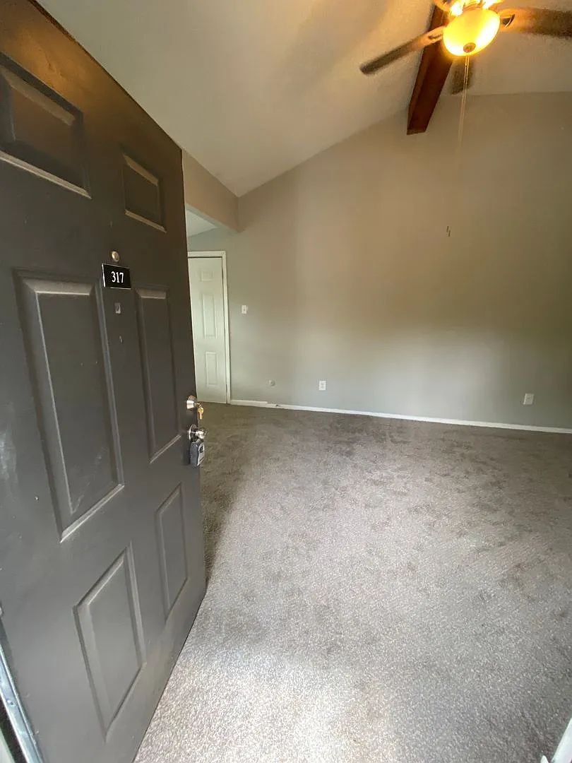1 bed 1 bath unit for rent in Dallas! — Photo 3