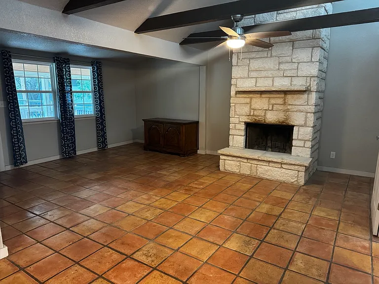 217 Leveritts Loop #A — Photo 9