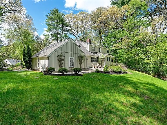 2nd image of 37 Moore Rd