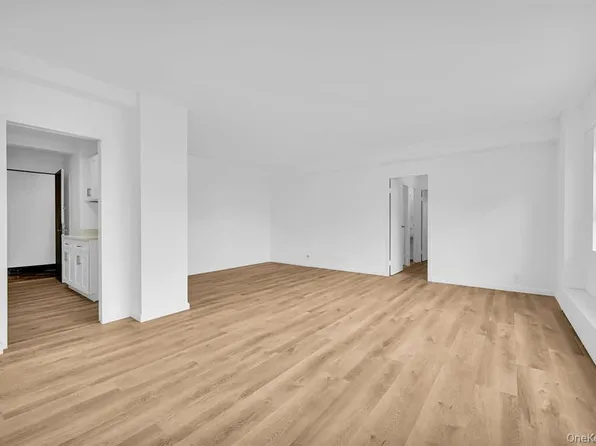 3 Fordham Hill Oval image 6 of 29