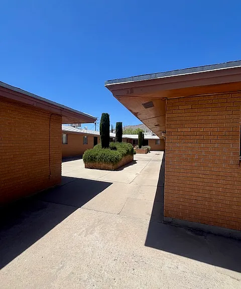 3236 Frankfort Ave #3 — Photo 3