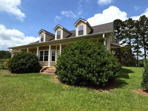 114 Nancy Ln, Fitzgerald, GA 31750
