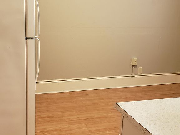 4th image of 10 Prospect St APT 5