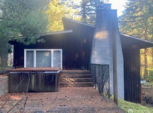 18233 30th Ave NE, Lake Forest Park, WA