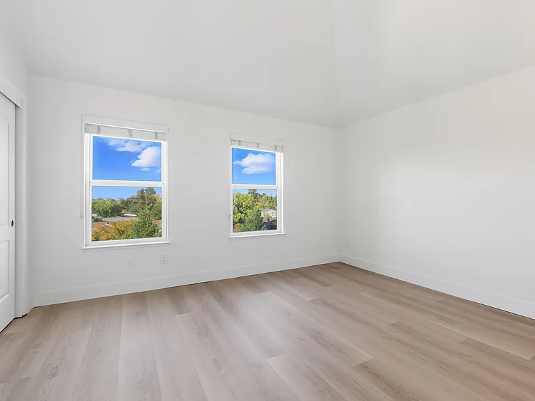 Stevens Creek Villas — Photo 34