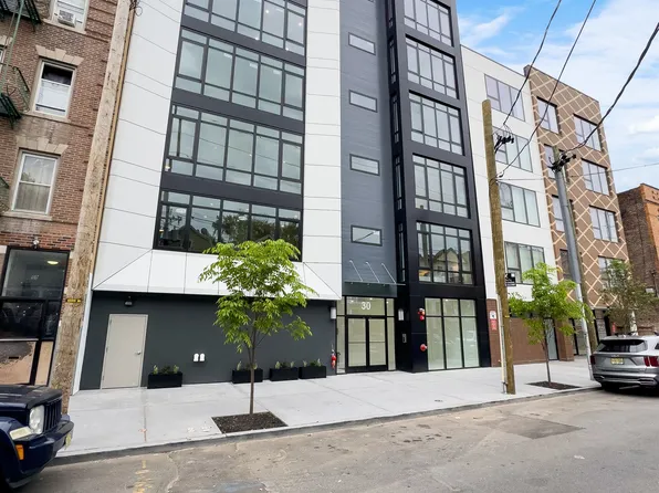 30 3 Vroom Street image 15 of 16