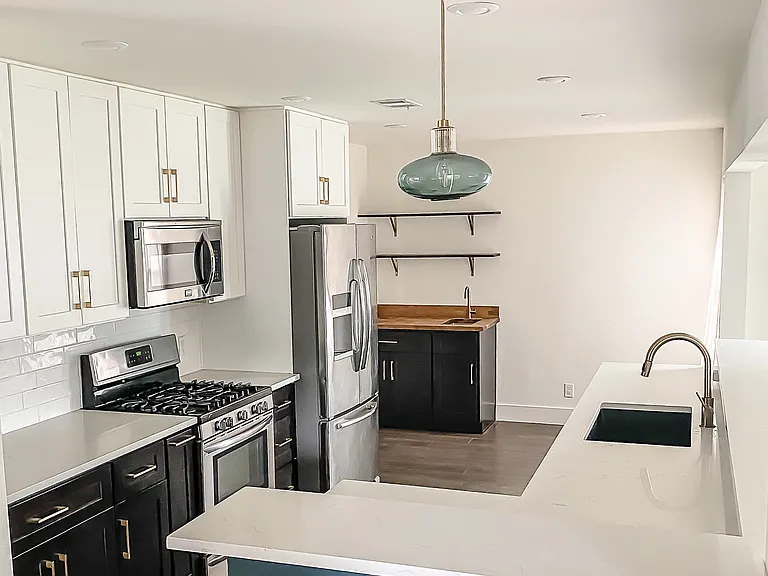 5109 Ravensdale Ln — Photo 2
