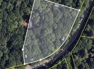 Jack Pine Dr, Dingmans Ferry, PA 18328