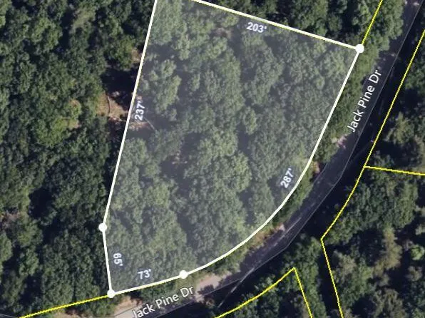 Jack Pine Dr, Dingmans Ferry, PA 18328