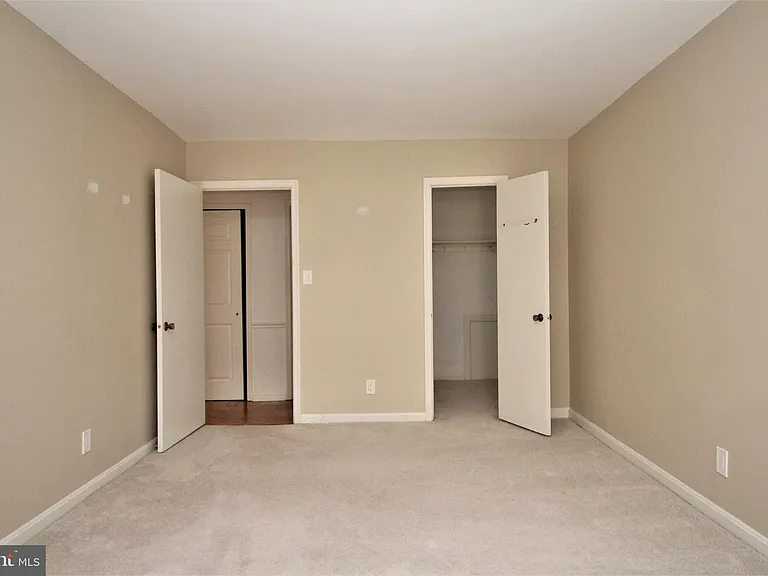 6008 Westchester Park Dr #301 — Photo 9