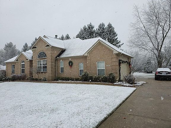 4th image of 1106 Courtney Ct