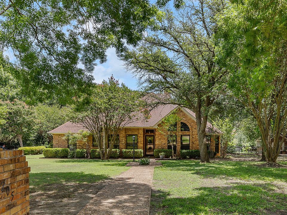 1st image of 205 Covey Ln