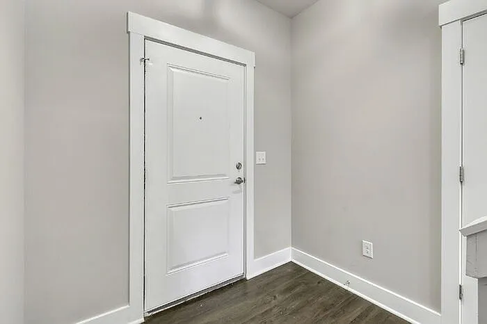 8 Tolar Rd — Photo 18
