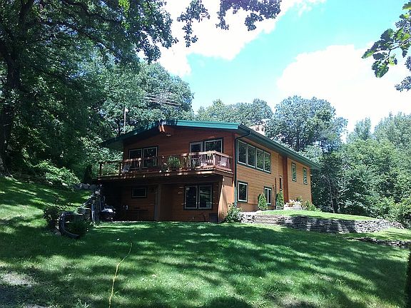 Beautiful cedar siding.