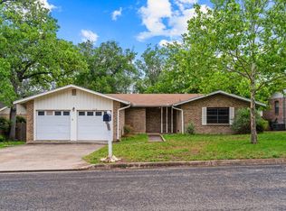 1119 Warbler Dr, Kerrville, TX 78028