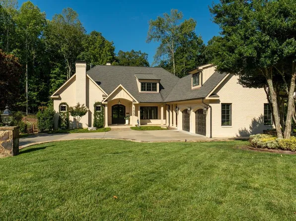 105 Founders Ridge Dr, Chapel Hill, NC 27517