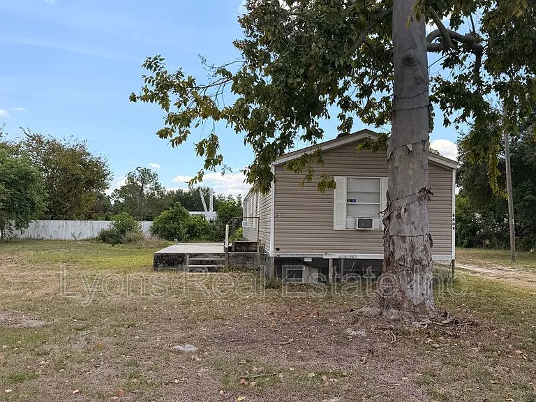 8409 Grady Dr — Photo 2