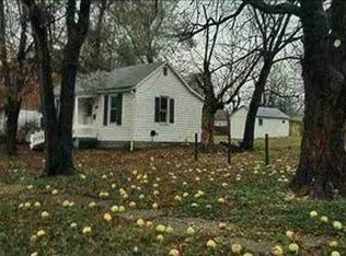 413 S New York Ave, Sedalia, MO 65301